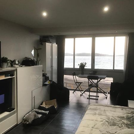 T2 Les Pieds Dans L Eau Vue Mer Apartamento Six-Fours-les-Plages Exterior foto